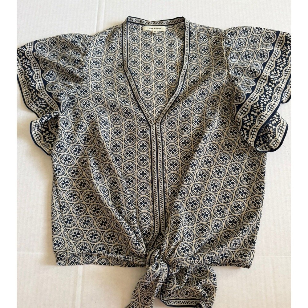 Max Studio Geometric Print Blouse Navy Cream Tie-Front Coastal Career XS